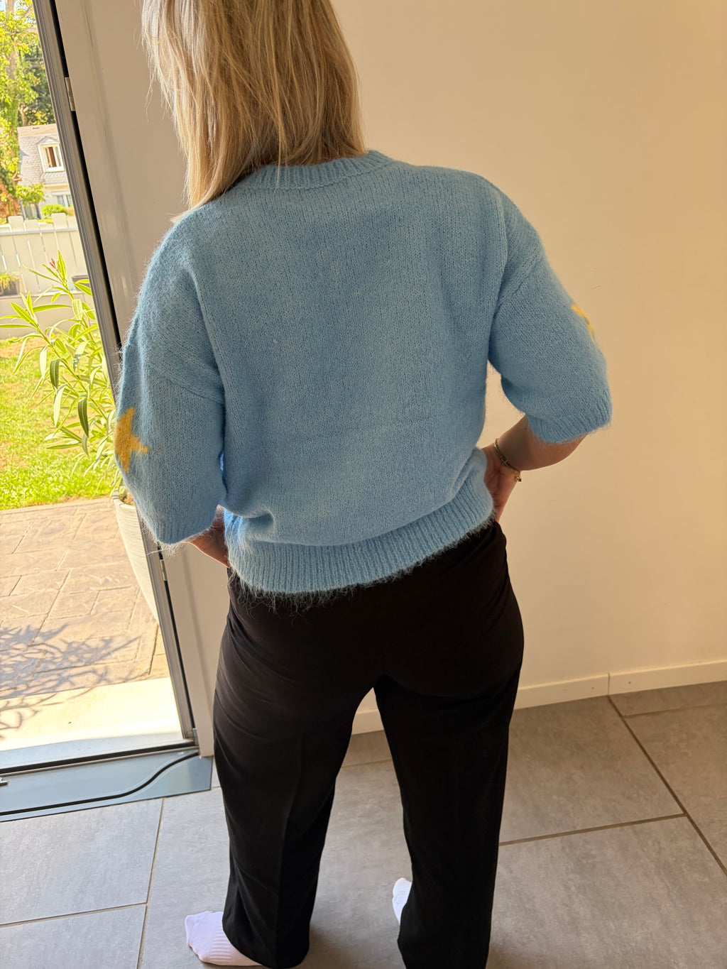 Pull bleu étoile