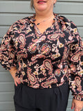 Blouse noire à imprimé cachemire