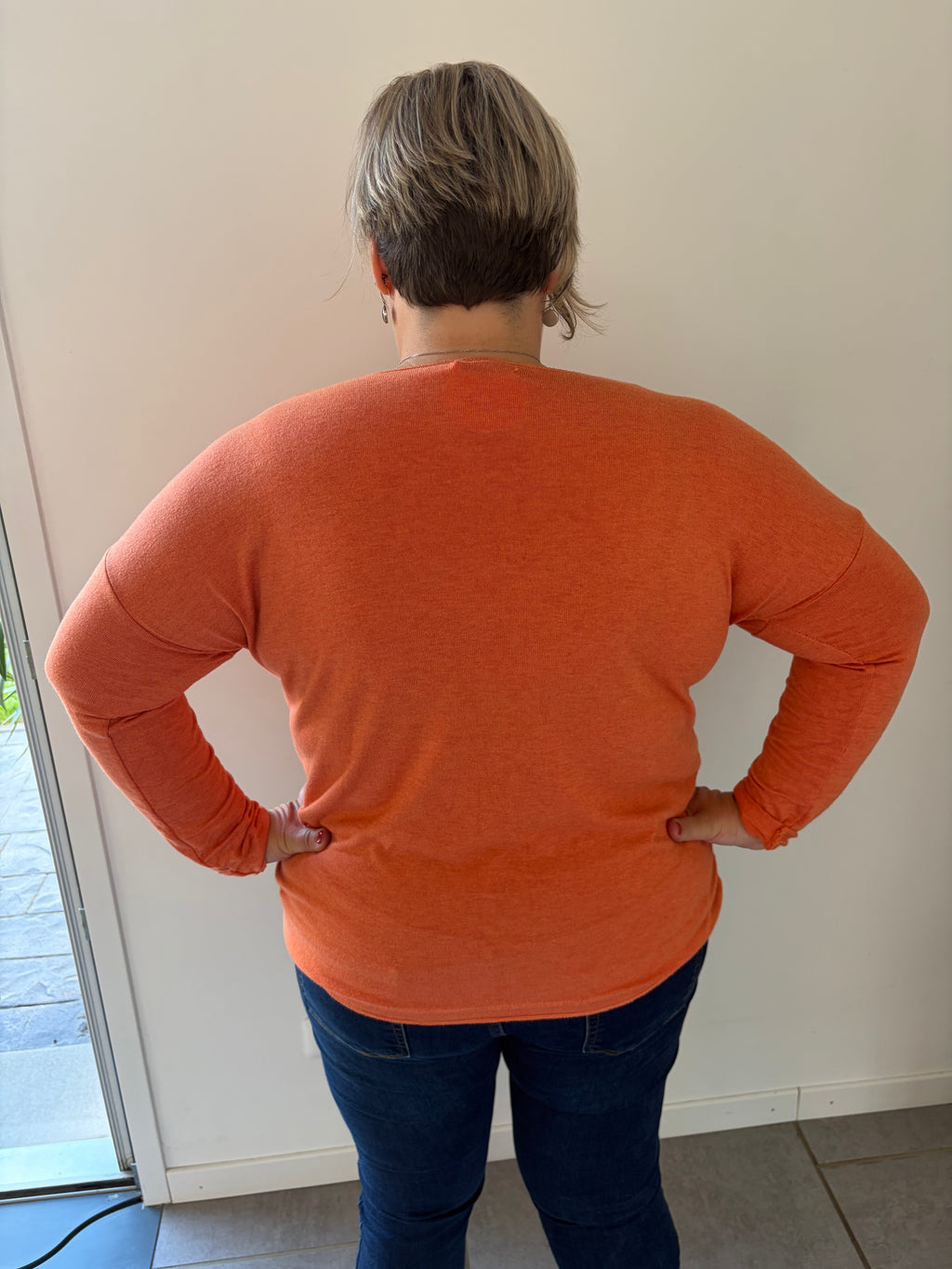 Petit Pull Orange – Libellule Pailletée